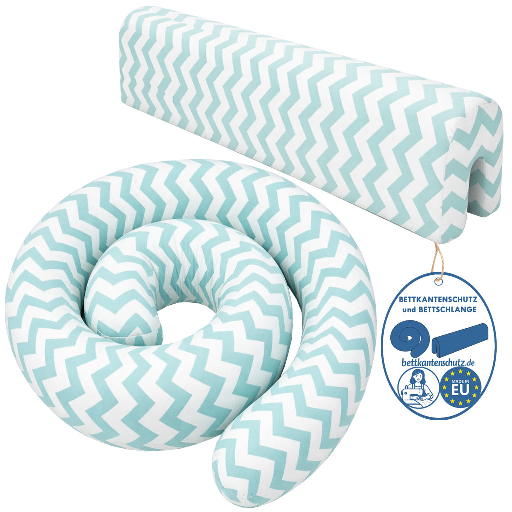 Bettkantenschutz 70x20x14 cm + Bettschlange 150x15 cm – Türkis-Weiß Chevron