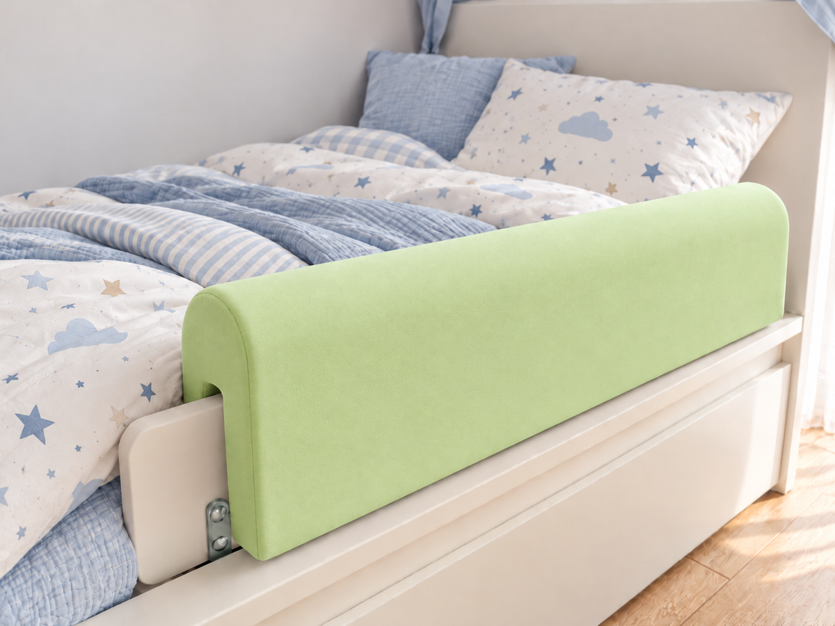 Bettkantenschutz – Polsterung für Gitterbett & Bettkante – Grün Mikrofaser